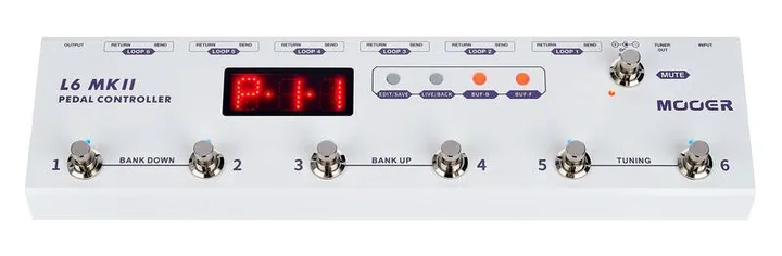 Mooer Pedal Controller L6 MKII, footswitch in primo piano