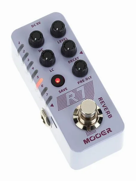 Mooer R7 Reverb, manopole viste dall'alto