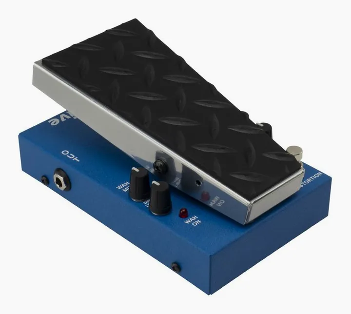 Morley MTPBA3 Tye Trujillo Wah, footswitch in primo piano