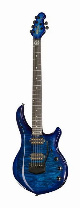 Music Man John Petrucci BFR Majesty 6 BI inquadrato di fronte su sfondo neutro