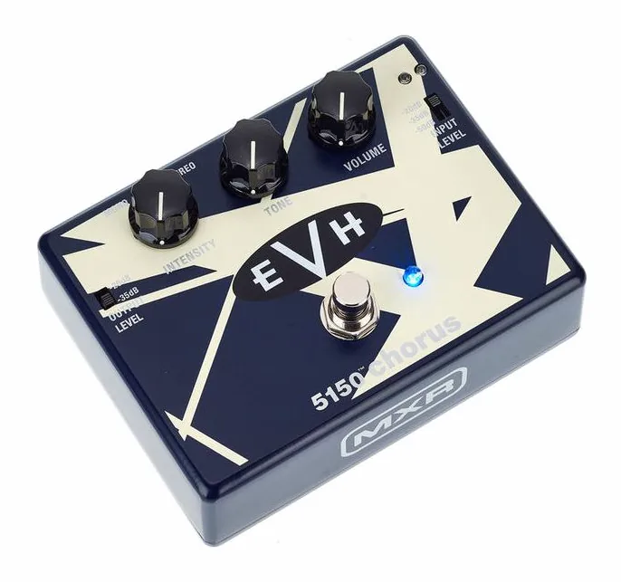 MXR EVH 5150 Chorus, ingressi e uscite laterali