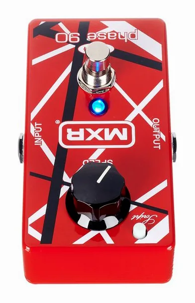 MXR EVH Phase 90, footswitch in primo piano