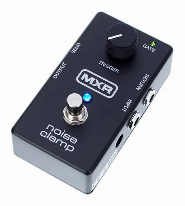 MXR M 195 Noise Clamp in primo piano frontale