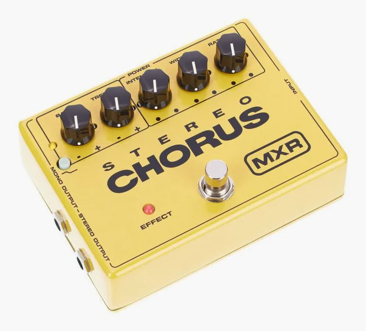 MXR M134 Stereo Chorus, manopole viste dall'alto