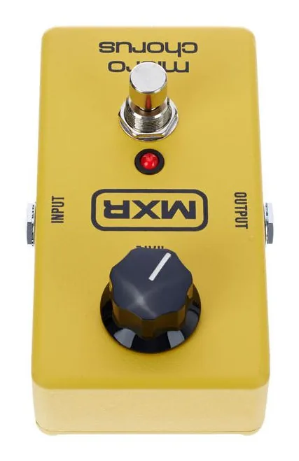 MXR M148 Micro Chorus, ingressi e uscite laterali