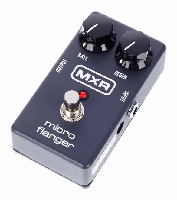 MXR M152 Micro Flanger visto di fronte