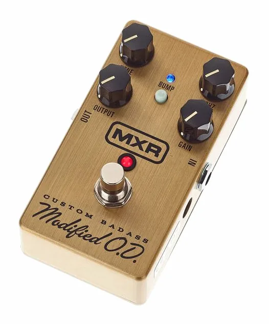 MXR M77 Custom Badass Modified O.D in primo piano frontale