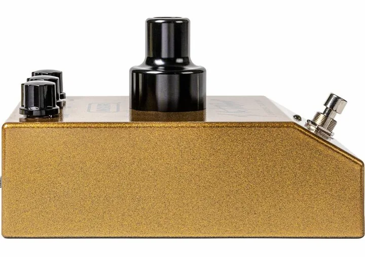 MXR Mr. Talkbox Signature Talk Box, footswitch in primo piano