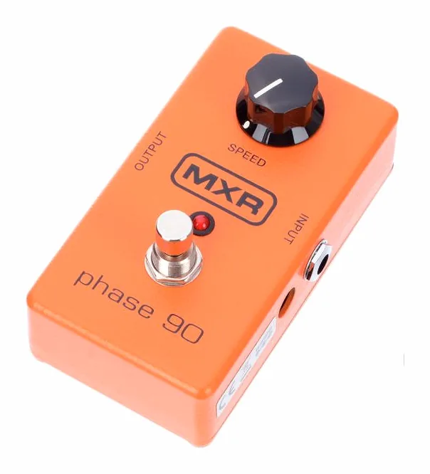 MXR Phase 90 inquadrato di fronte su sfondo neutro
