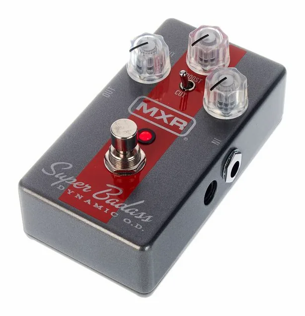 MXR Super Badass Dynamic O.D. inquadrato di fronte su sfondo neutro