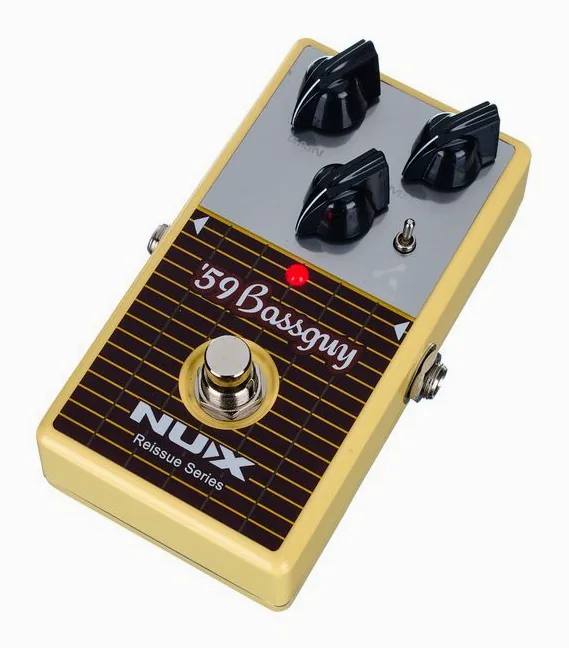 Nux 59 Bassguy in primo piano frontale