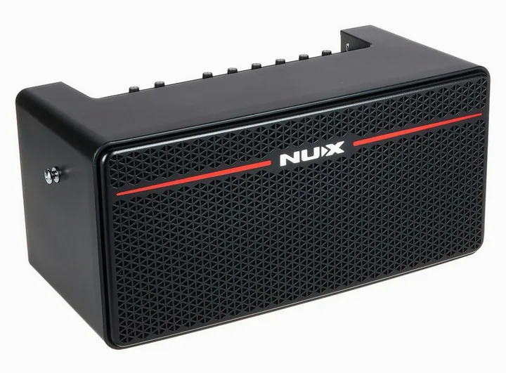 Nux Mighty Space, manopole e selettore dei canali