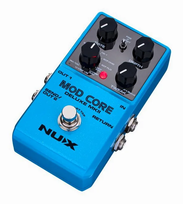 Nux Mod Core Deluxe MKII in primo piano frontale