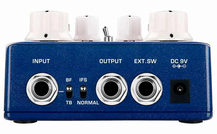 Nux Queen of Tone Overdrive, connettori sul retro dell'unita