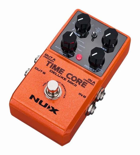 Nux Time Core Deluxe MKII visto di fronte