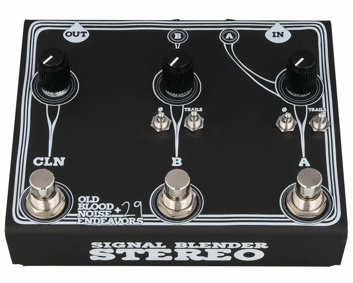 Old Blood Noise Endeavors Signal Blender Stereo Basic, led e interruttore a pedale