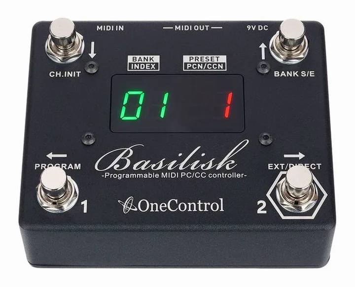 One Control Basilisk MIDI Controller, footswitch in primo piano