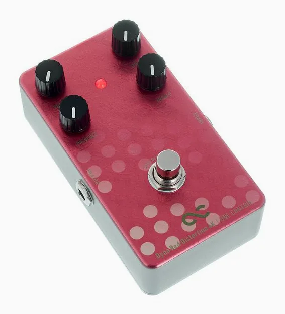 One Control Dyna Red Distortion 4K NG, ingressi e uscite laterali