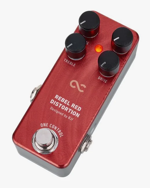 One Control Rebel Red 4K Distortion, grafica del pannello superiore