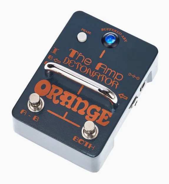 Orange Amp Detonator in primo piano frontale