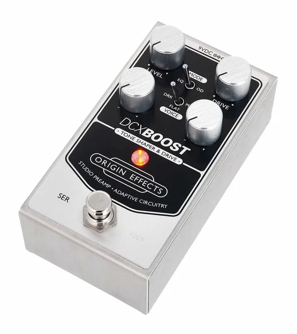 Origin Effects DCX Boost Overdrive fotografato frontalmente
