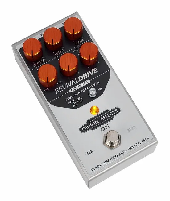 Origin Effects RevivalDrive Compact, ingressi e uscite laterali