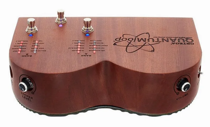 Ortega QUANTUMloop Stomp Box, footswitch in primo piano