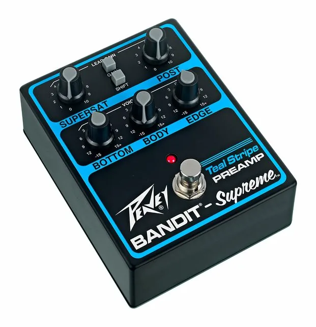 Peavey Bandit Supreme Teal Preamp, footswitch in primo piano