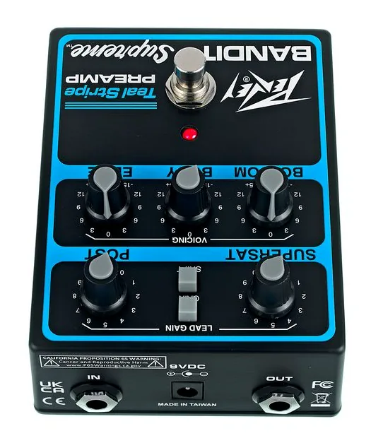 Peavey Bandit Supreme Teal Preamp, footswitch in primo piano