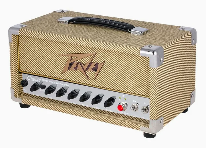 Peavey Classic 20 MH TW inquadrato di fronte su sfondo neutro