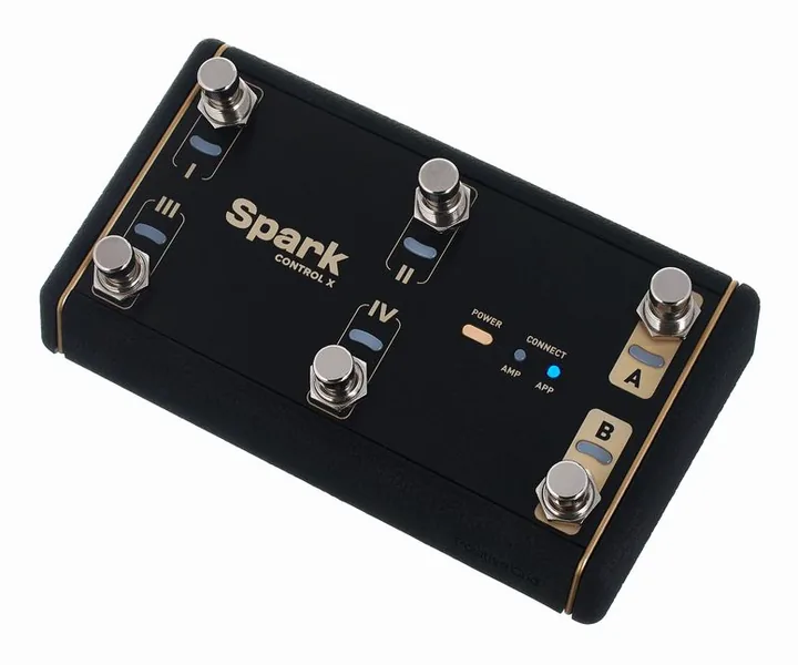 Positive Grid Spark Control X visto di fronte