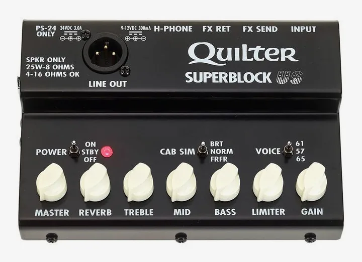 Quilter Superblock US, logo e finiture del pannello frontale