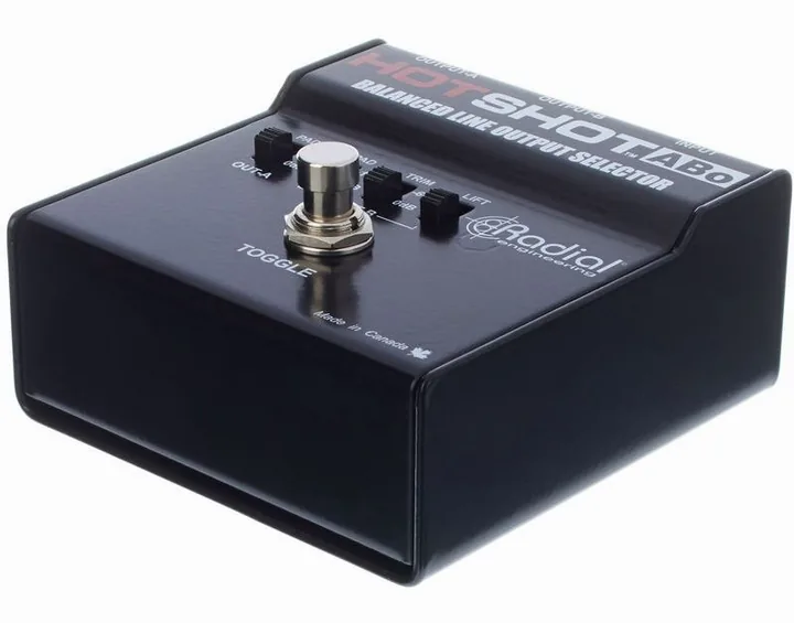 Radial Engineering HotShot ABO, ingressi e uscite laterali