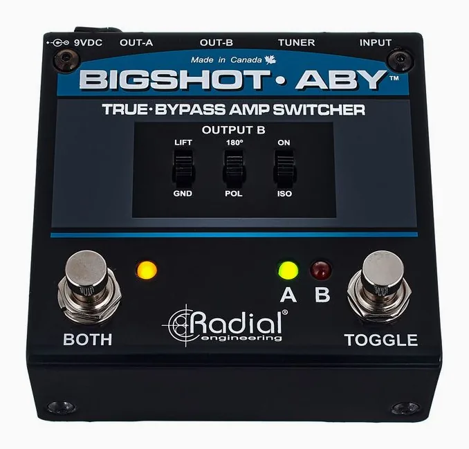 Radial Engineering Tonebone Bigshot ABY/Y MKII, footswitch in primo piano