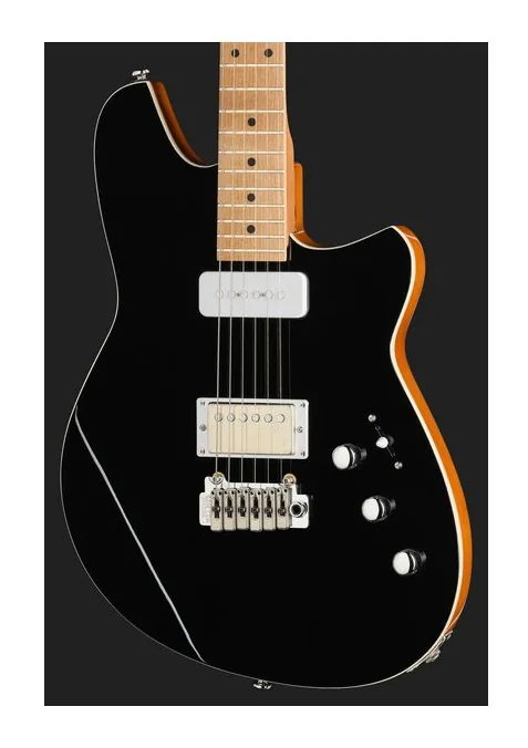 Reverend Kingbolt H90 Midnight Black, corpo e verniciatura in primo piano