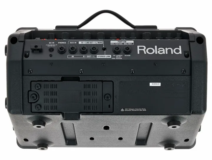 Roland Cube Street EX, pannello dei controlli in primo piano