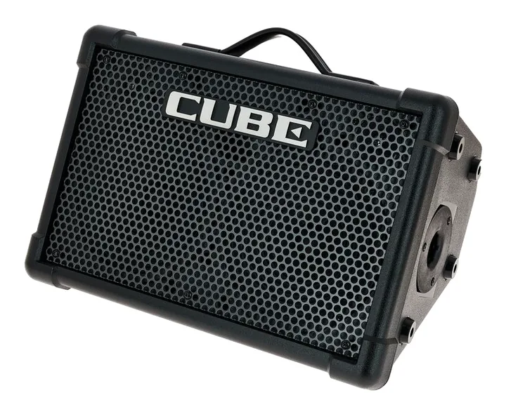 Roland Cube Street EX visto di fronte