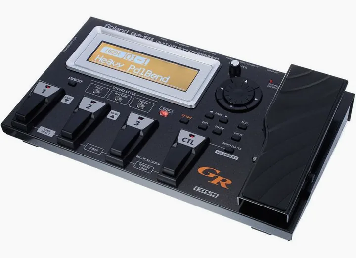 Roland GR-55GK Black, led e interruttore a pedale