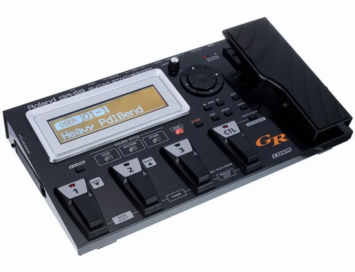 Roland GR-55GK Black, led e interruttore a pedale