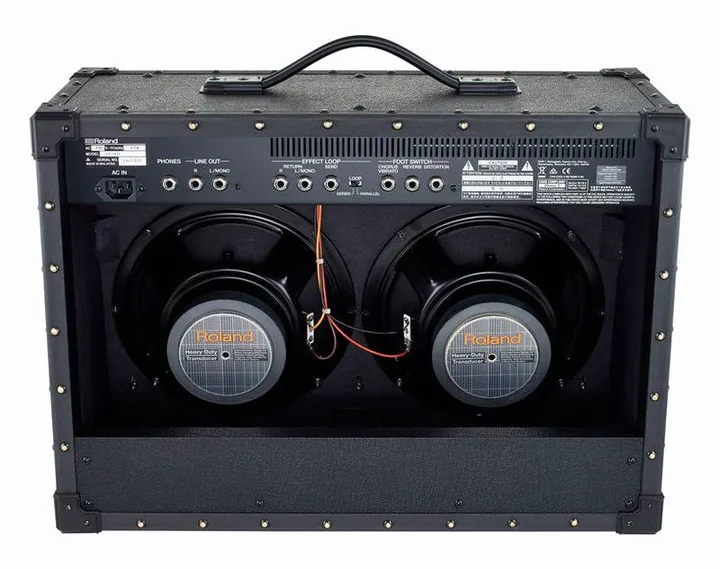 Roland JC-40, angolo del cabinet