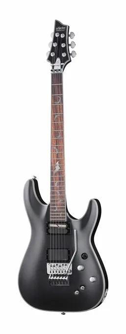 Schecter Damien Platinum-6 FR S SBK fotografato frontalmente