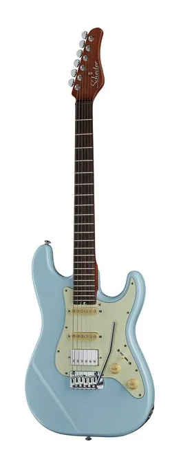Schecter Signature Nick Johnston HSS AF inquadrato di fronte su sfondo neutro