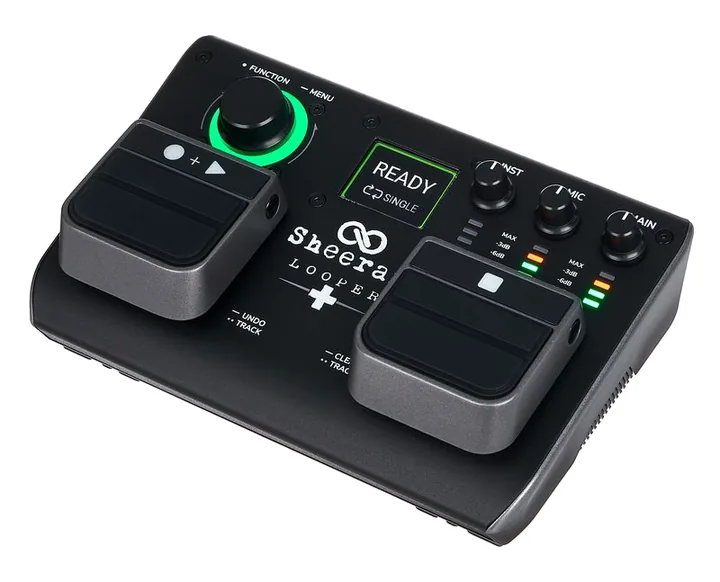 Sheeran Loopers Looper + inquadrato di fronte su sfondo neutro