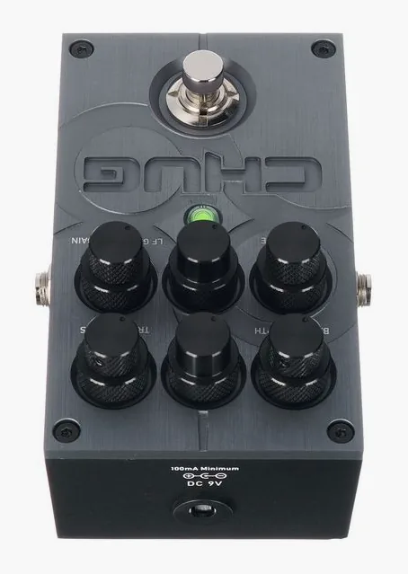 Solar Guitars Chug Pedal, ingressi e uscite laterali