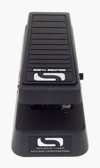 Source Audio Dual Expression Pedal, ingressi e uscite laterali