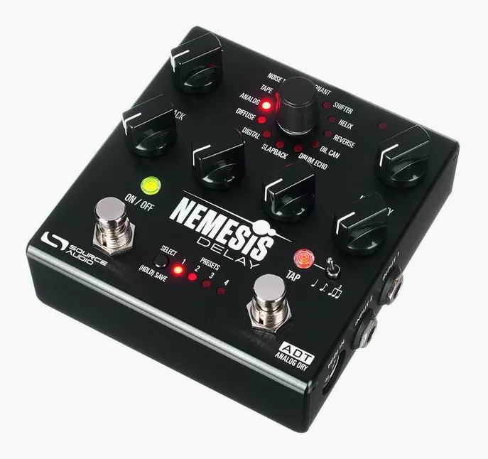 Source Audio One Series Nemesis Delay ADT inquadrato di fronte su sfondo neutro