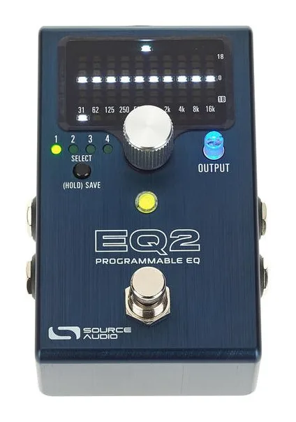 Source Audio SA 270 - One Series EQ2, footswitch in primo piano