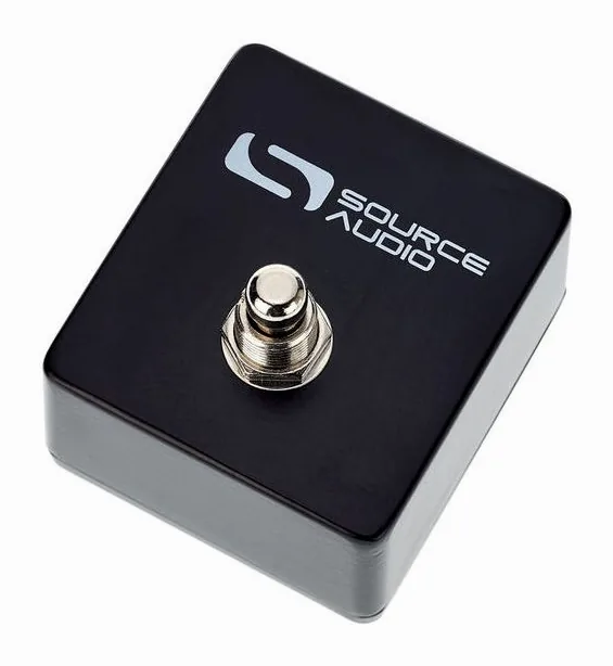Source Audio Toolbox Tap Tempo Switch in primo piano frontale