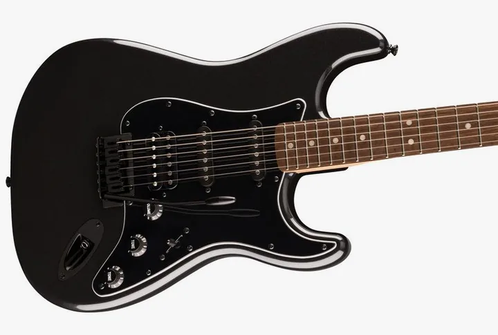 Squier Affinity Strat HSS LR MH MBK, ponte e meccaniche di intonazione