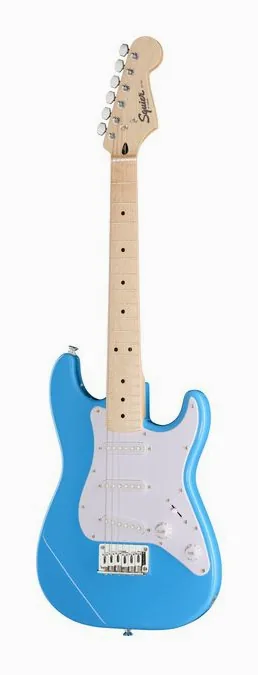 Squier Mini Strat MN CBL inquadrato di fronte su sfondo neutro